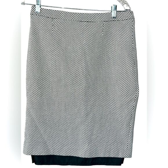 Boden Pencil Skirt in Black and White Geometric Print Size 8 - Picture 1 of 8